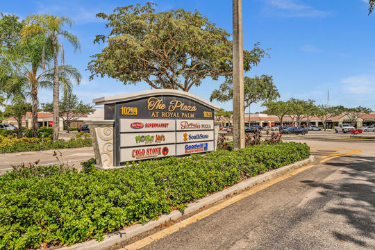 The Plaza at Royal Palms